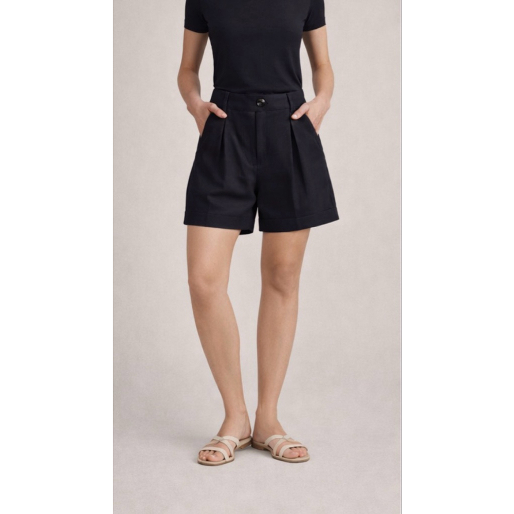 ESCADA | Black Bermuda Shorts Size 4